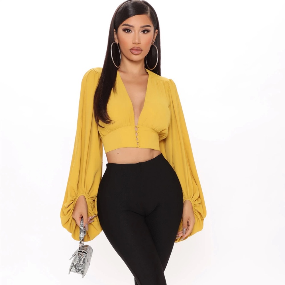 Emiliana Button Crop Top